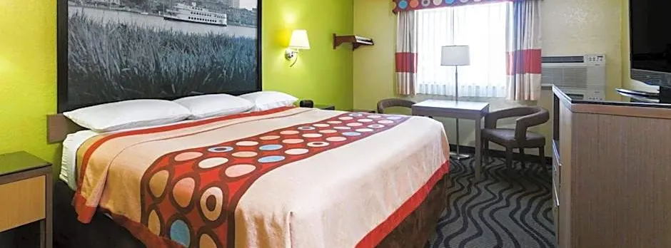 Super 8 by Wyndham Brunswick/St Simons Island Area