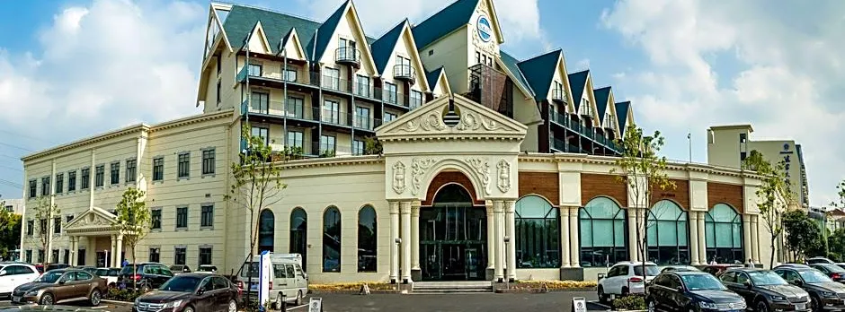 Blue Palace Hotel