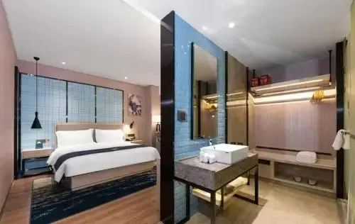 Echarm Hotel (Wuhan Jiefang Park Zhaojiatiao Subway Station)