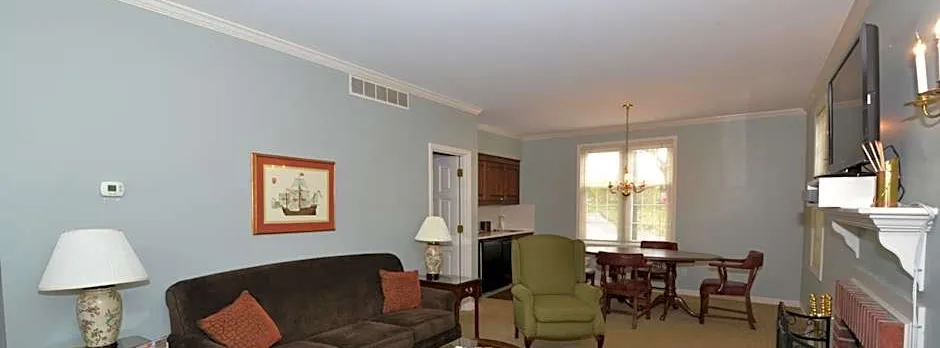 Century Suites Hotel