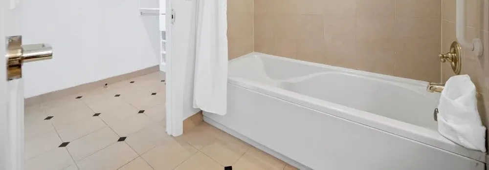 CozySuites at Showboat, Best 2BR/3BA Beach Condo