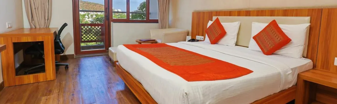 Le Roi Udaipur Hotel