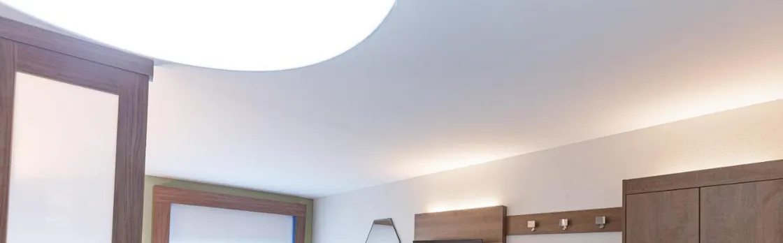 Holiday Inn Express & Suites Arlington North – Stadium Area