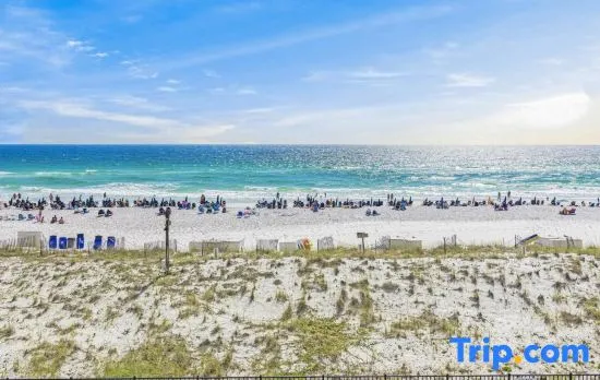 Pelican Beach Resort Condos