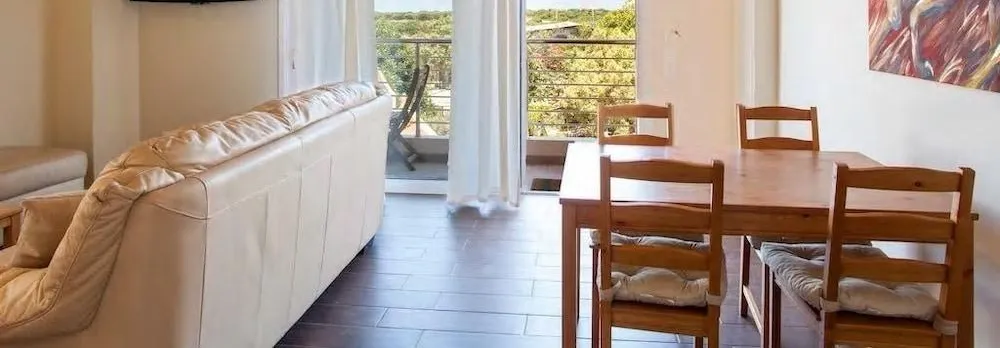 Arion Stables & Apartments