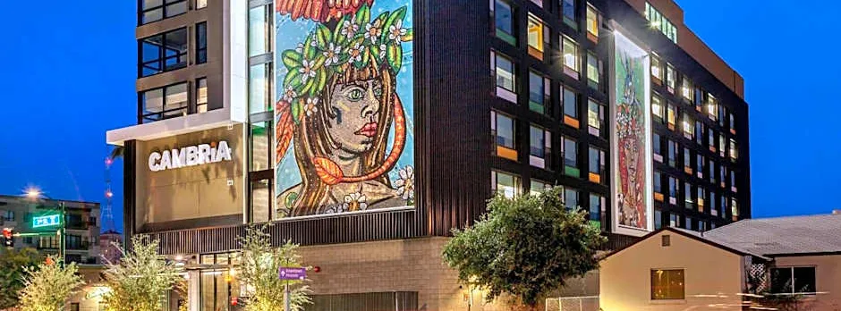 Cambria Hotel Downtown Phoenix Convention Center