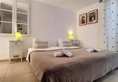 Nestor&Jeeves - MAISON COURNICHEE - Central - Close sea - Atypical