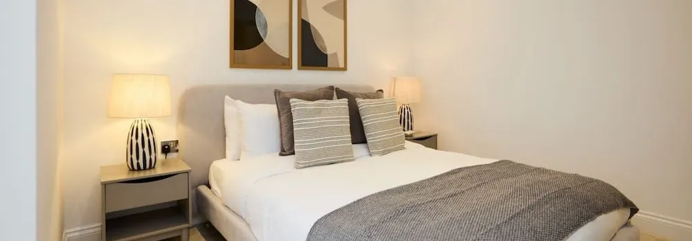The Camden Park Place - Lovely 4bdr Flat With Garden