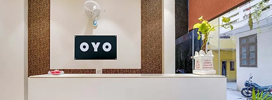 Hotel Ivory Inn