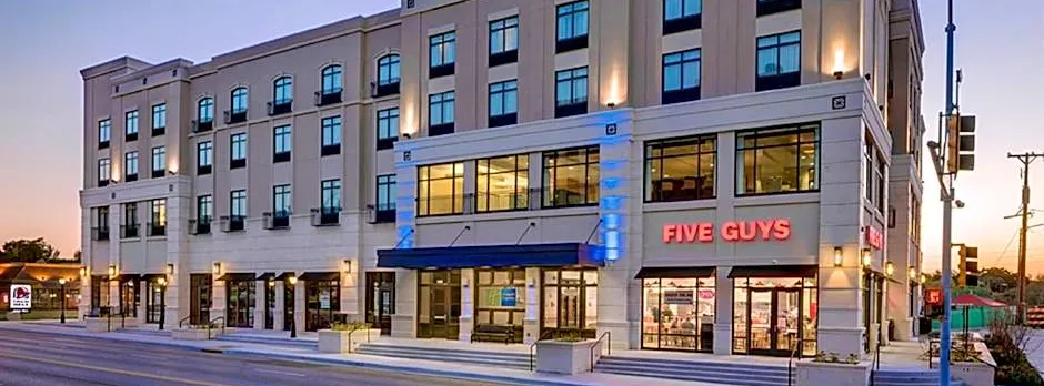 Holiday Inn Express & Suites Kansas City KU Medical Center By IHG