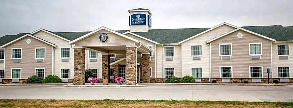 Cobblestone Inn & Suites-Winterset