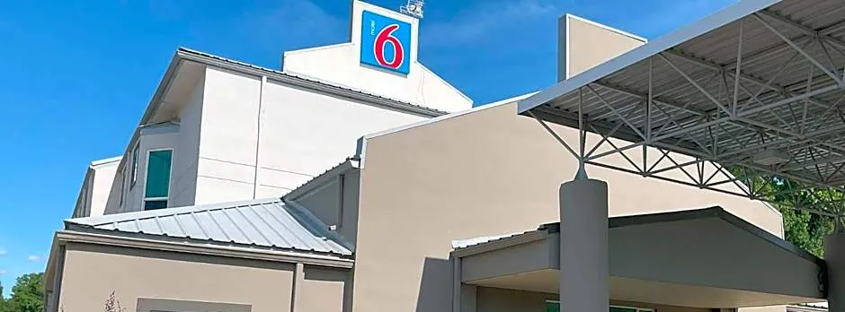 Motel 6 Pearl, MS - Jackson Airport