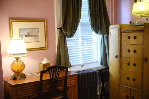 Hotel Tabard Inn
