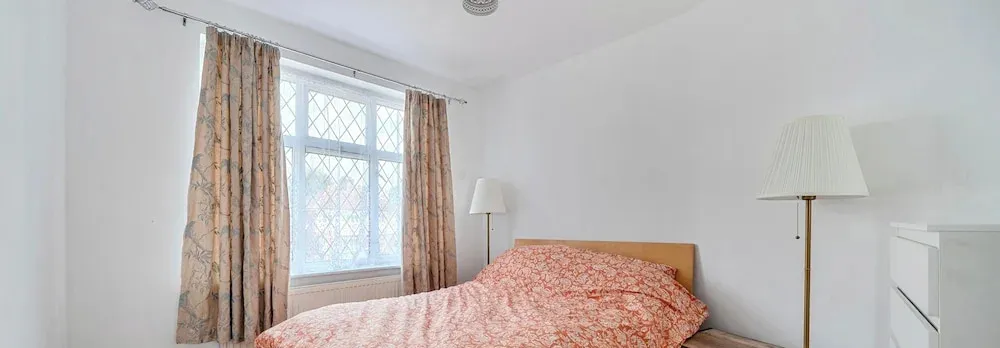 Near Airport - Pets - Parking - Wifi - Sleeps 2