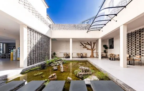 Early Morning Time Hotel (Dali Ancient City South Gate)