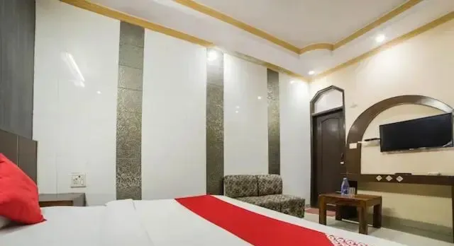 Hotel Viraat