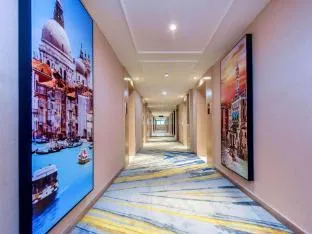 Vienna International Hotel Chongqing Liugongli Light Rail Station