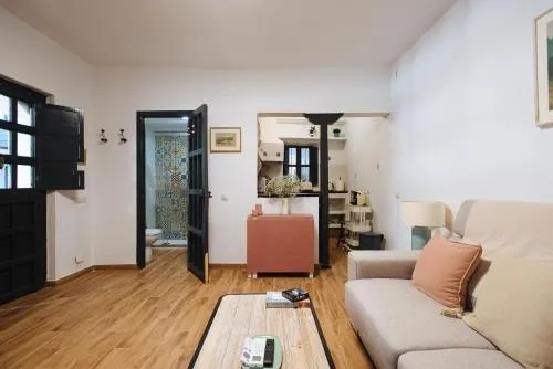 Aitanas Retreat with charming garden