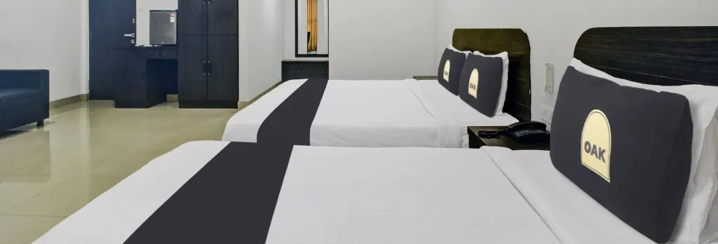 Super Oyo Townhouse Oak Hotel N7 Elite
