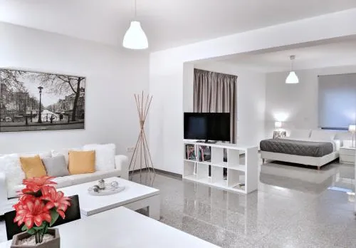 Budget Semi Basement by Verde Apartments