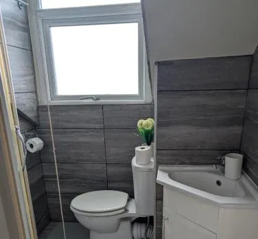 Cosy Modern One Bedroom in Hammersmith