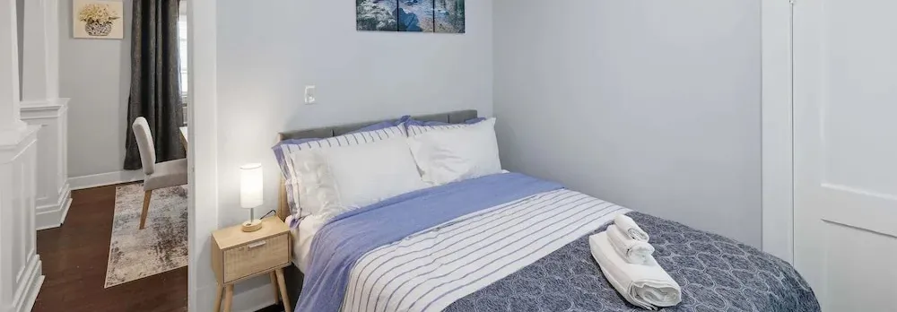 Modern Niagara Loft With Private Sunset Balcony 2 Bedroom Duplex