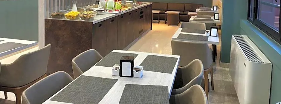 Oasi Village Hotel & Resort