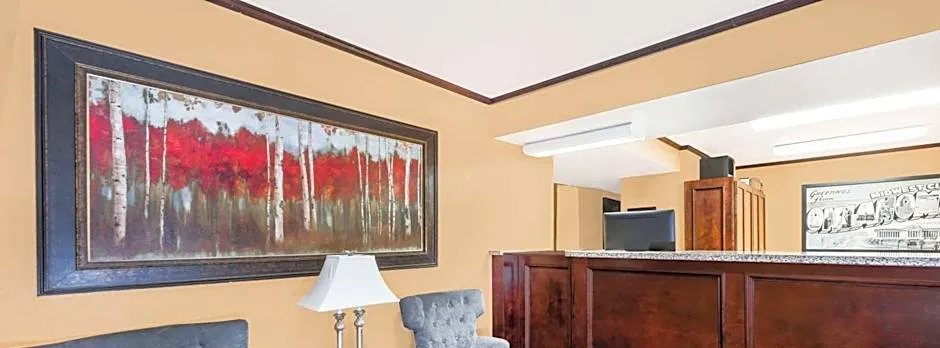 Super 8 by Wyndham Midwest City OK