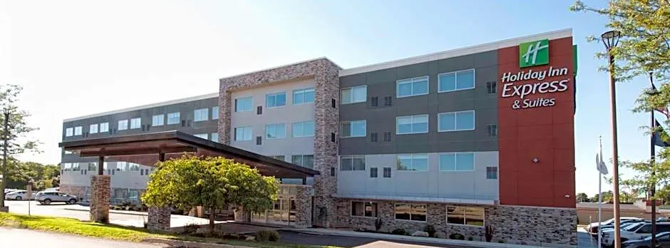 Holiday Inn Express & Suites Johnstown by IHG