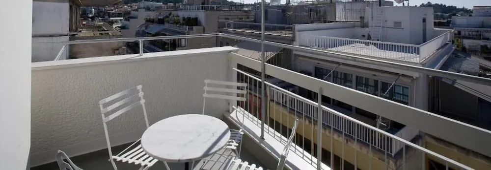 SynAthens Apartments & Studios