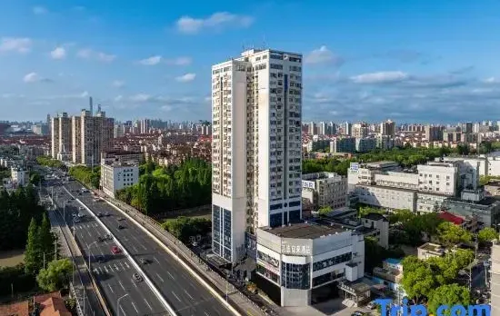 Yixuan Anlai Hotel (Expo Park, Chengshan Road Metro Station, Shanghai Branch)