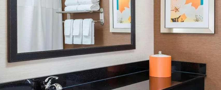 Fairfield Inn & Suites Holland