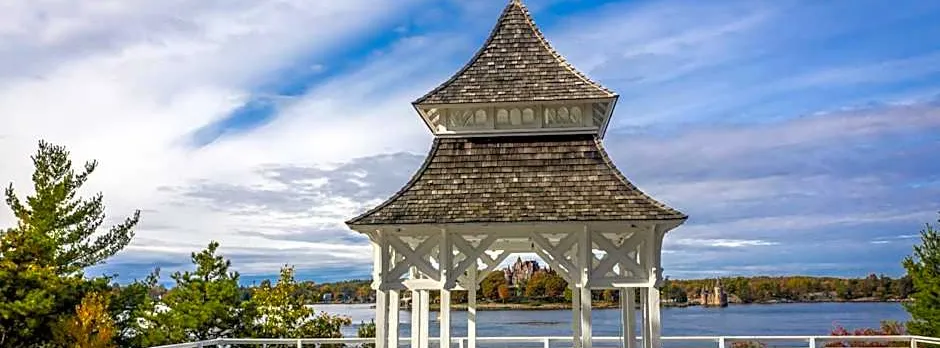 Bonnie Castle Resort & Marina