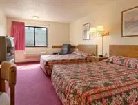 Super 8 by Wyndham Chadron Ne