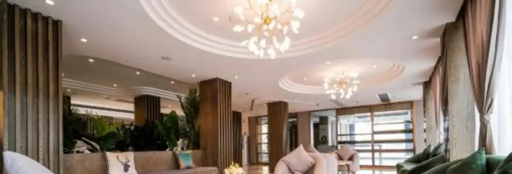 Huiyue Hotel (Guangzhou Baiyun Station Julong Subway Station Branch)