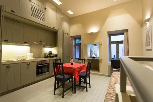 Plaka360 Apartments