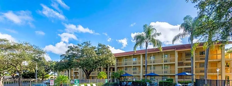 La Quinta East Deerfield Beach - Boca Raton