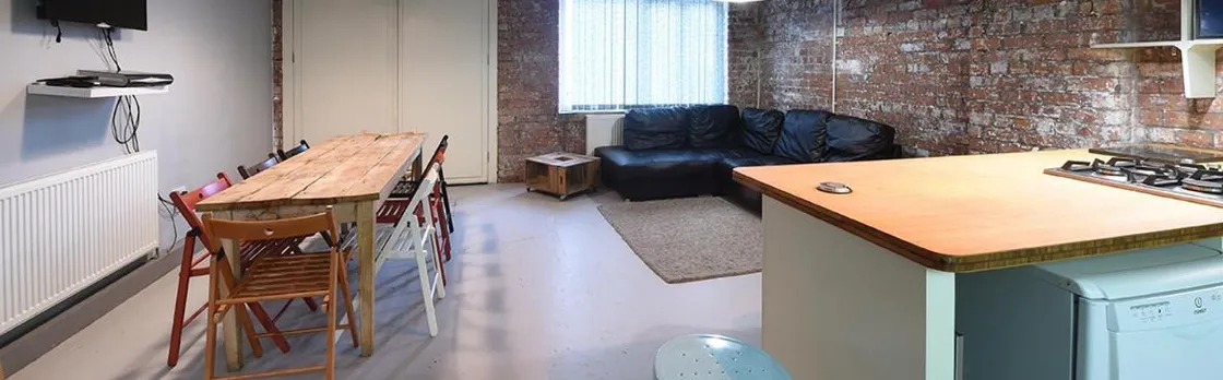 Mason Street Apartment Sleeps 16