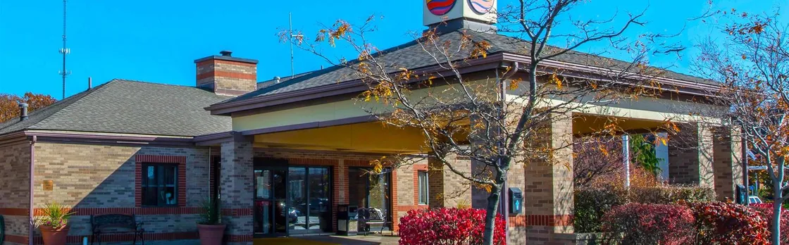 Comfort Inn & Suites Erie Area