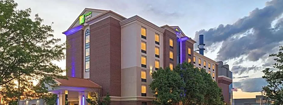 Holiday Inn Express Hotel & Suites Indianapolis Dtn-Conv Ctr Area By IHG