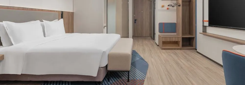 Holiday Inn Express Wuhan Jinyin Lake, An Ihg Hotel