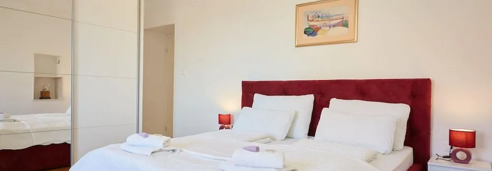 Holiday Home Festina Lente