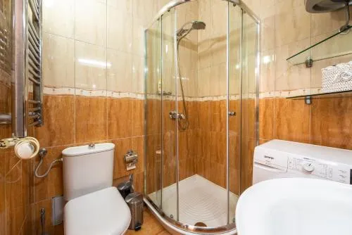Nikos Charming Apartment with FREE parking