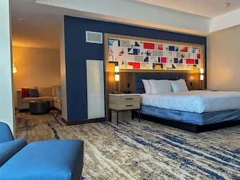 The Landing Hotel