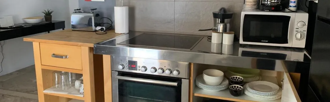 Athens Urban Easy Access Bright En-Suites with Kitchen for 4 with 2 Bedrooms, 2 Bathrooms Elevator Open To Monthly Rent