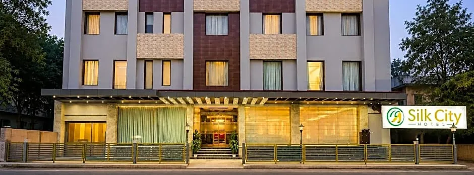 Hotel Silk City
