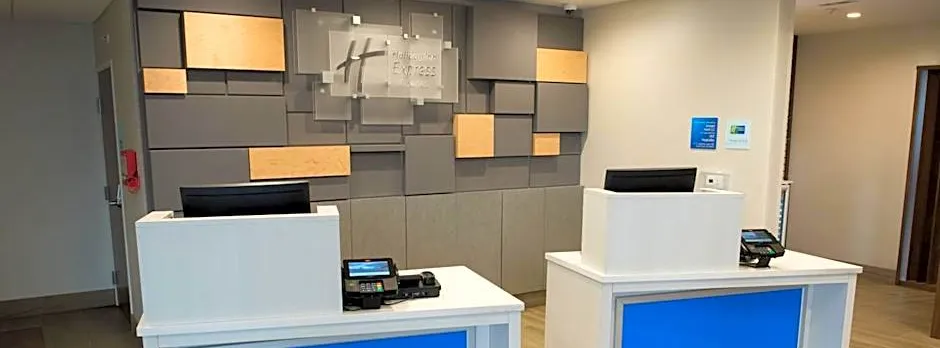 Holiday Inn Express Hotel & Suites East Lansing By IHG