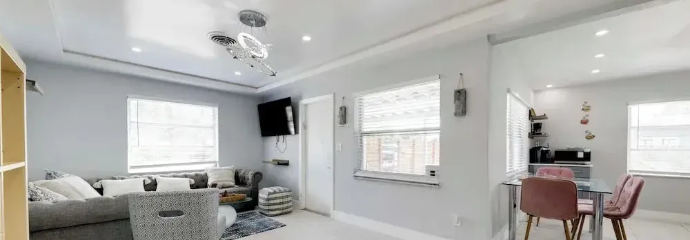 Patio & Heated Swim Spa Access: Home in Hollywood