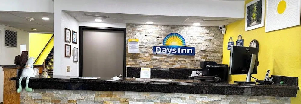 Days Inn by Wyndham Mason City