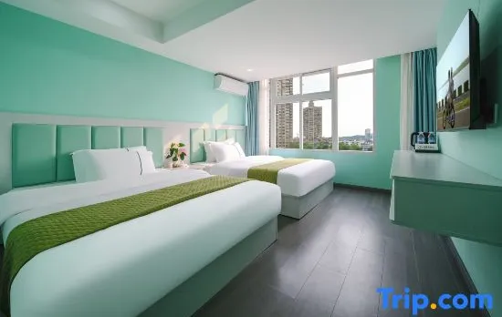 Isno Hotel (Exhibition Center)